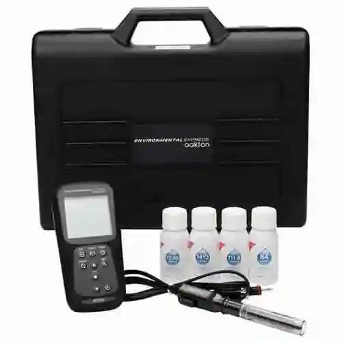 Oakton® EC250 Waterproof Conductivity/TDS/Resistivity/Salinity Handheld Meter Kit